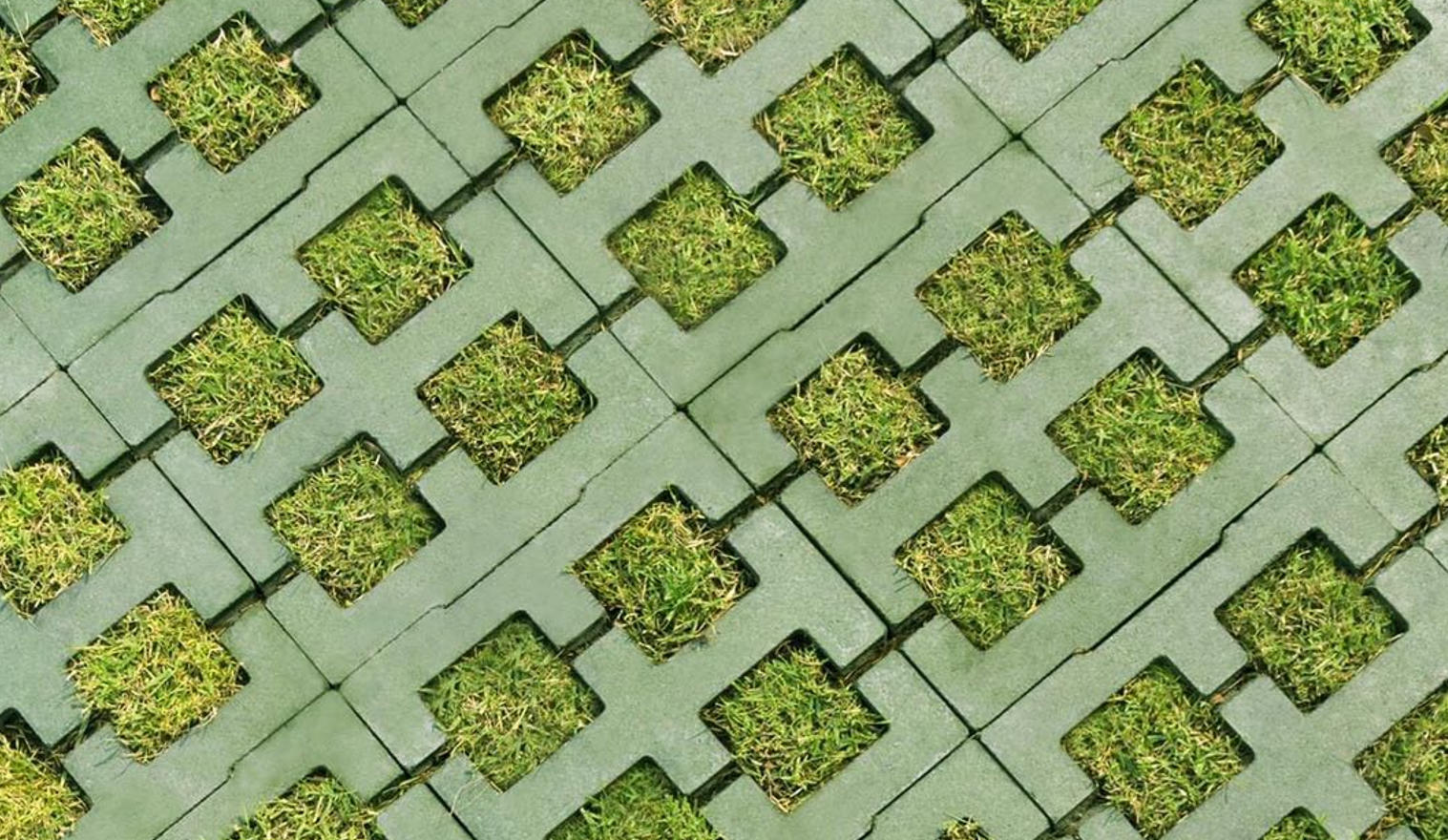 Quangong Co., Ltd майдонҳои сабзи шаҳрро бо таҷҳизоти пешрафтаи хиштсозӣ мекушояд